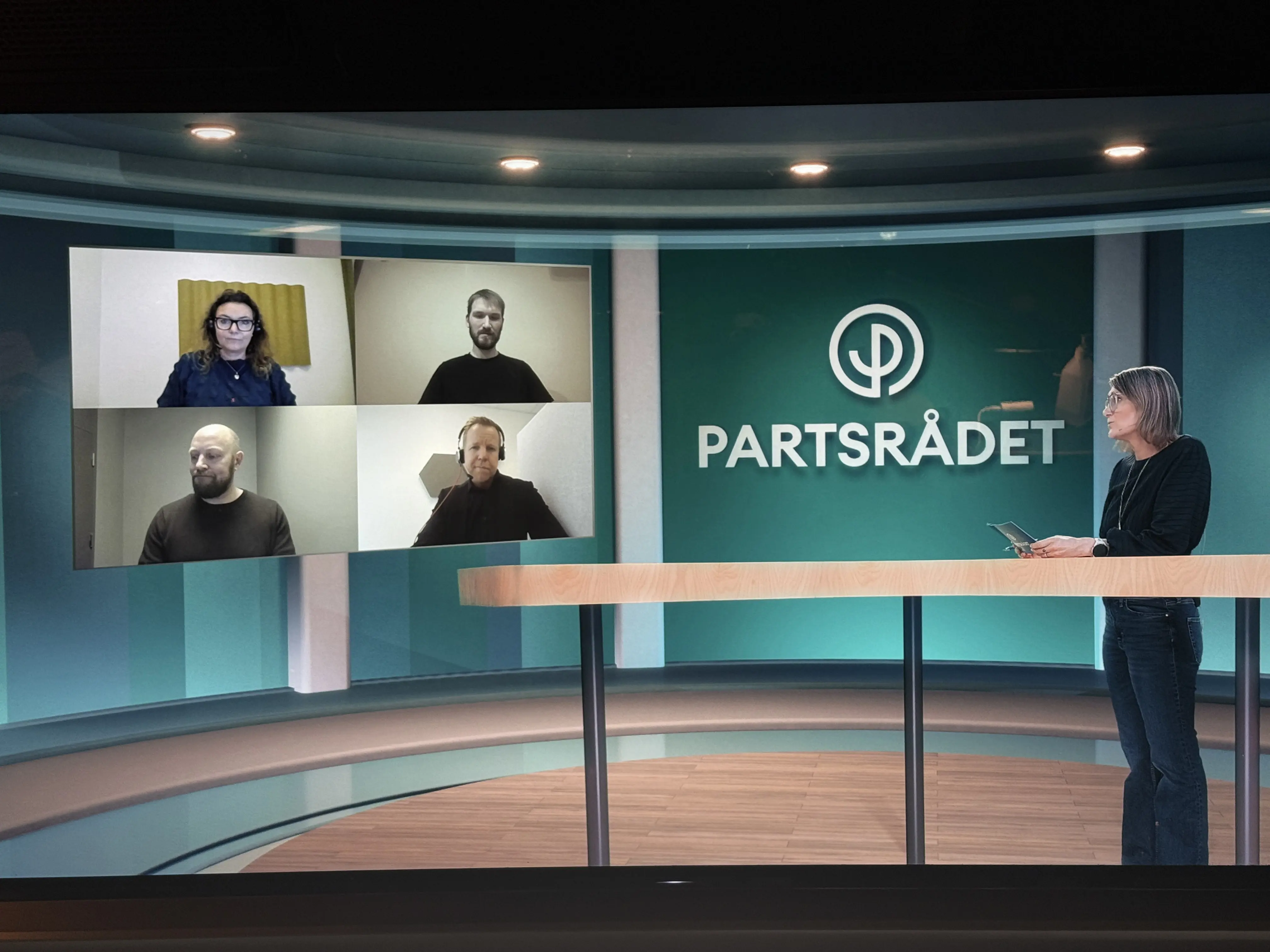 Åsa Pyka håller samtal med lokala parter på Försäkringskassan