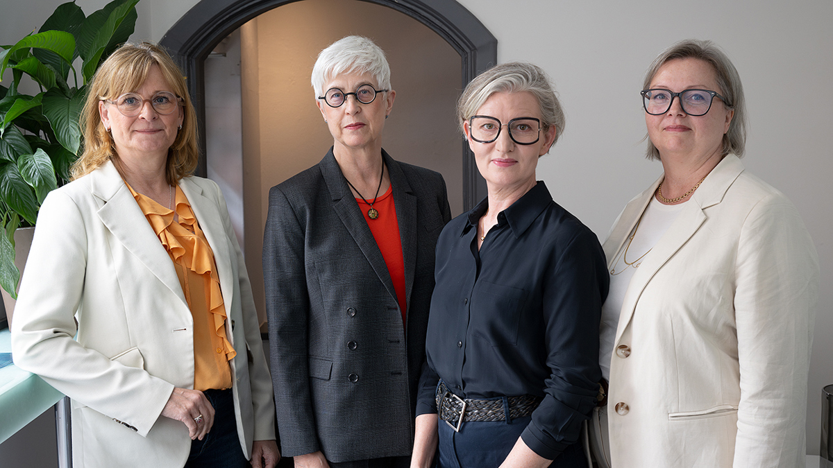 Från vänster: Anna Falck, förhandlingschef Arbetsgivarverket, Anna Steen, ordförande Saco-S, Åsa Erba Stenhammar, förhandlingsledare för OFR/ S, P, O och Helen Thornberg, avtalsansvarig SEKO