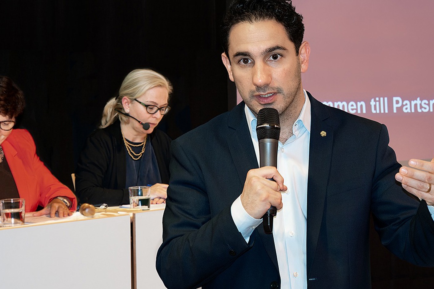 Partsrådets kanslichef Elisabet Sundén Ingeström, representantskapets ordförande Britta Lejon (OFR/S,P,O) samt civilminister Ardalan Shekarabi